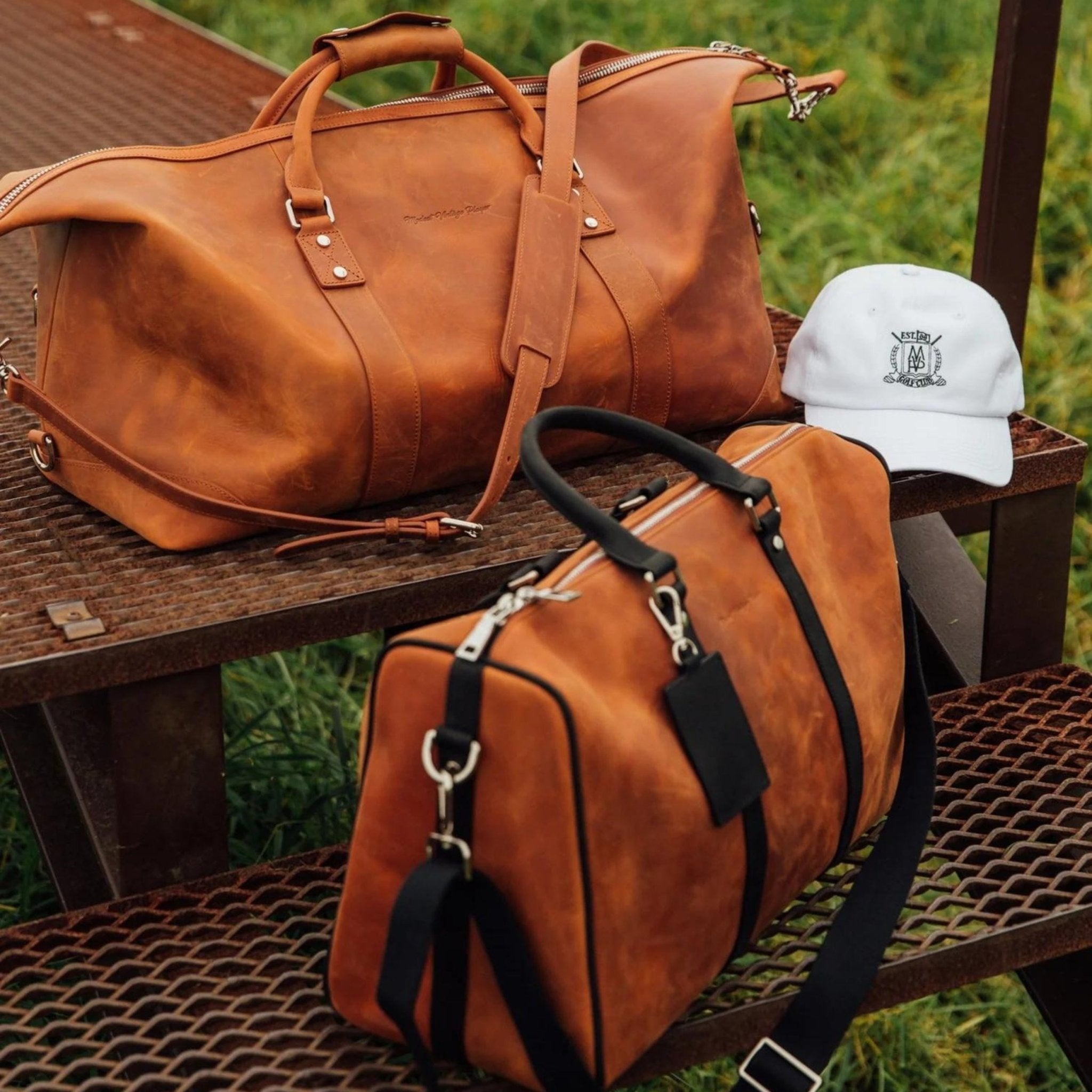 Leather Gym Bag - Tan / Black - MODEST VINTAGE PLAYER LTD